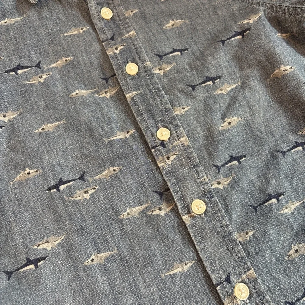Oshkosh Boys Size 5‎ Shark Button Up Collared Denim Like Polo Shirt